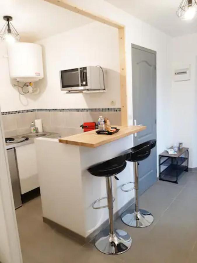 Le Petit Charmeur, Parking, Wifi, Gare Flers (Orne) Exterior foto
